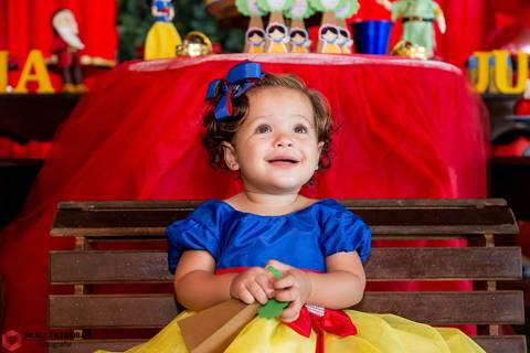 festainfantil-festabrancadeneve-brancadeneve-partydecorbrancadeneve-mariajulia-1ano-fotografiainfantilbh-fotografainfantilbh-jhullitatagibafotografia'