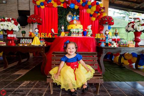 festainfantil-festabrancadeneve-brancadeneve-partydecorbrancadeneve-mariajulia-1ano-fotografiainfantilbh-fotografainfantilbh-jhullitatagibafotografia'