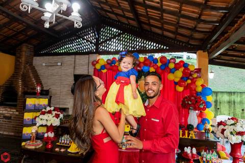 festainfantil-festabrancadeneve-brancadeneve-partydecorbrancadeneve-mariajulia-1ano-fotografiainfantilbh-fotografainfantilbh-jhullitatagibafotografia'