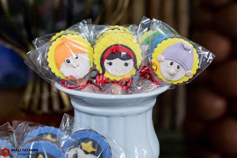 brancadeneve-valentinadeneve-valentina-babyvalentina-valentina1ano-buffetregianezocratto-regianezocratto-jhullitatagibafotografia'