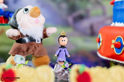 brancadeneve-valentinadeneve-valentina-babyvalentina-valentina1ano-buffetregianezocratto-regianezocratto-jhullitatagibafotografia'