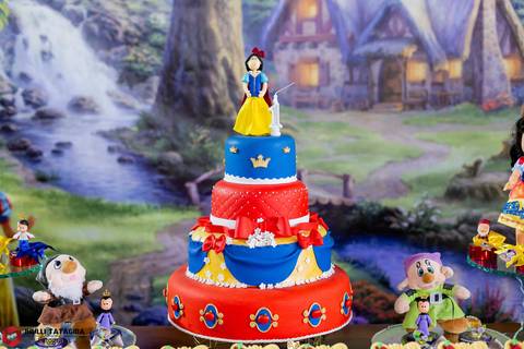 brancadeneve-valentinadeneve-valentina-babyvalentina-valentina1ano-buffetregianezocratto-regianezocratto-jhullitatagibafotografia'