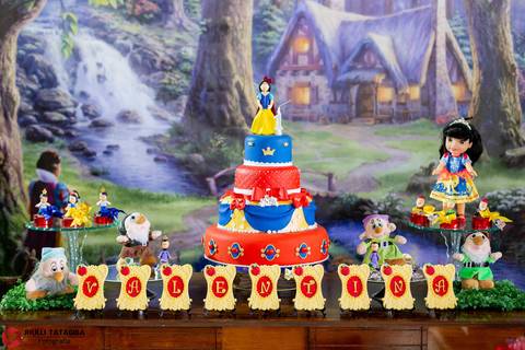 brancadeneve-valentinadeneve-valentina-babyvalentina-valentina1ano-buffetregianezocratto-regianezocratto-jhullitatagibafotografia'