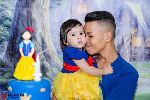 brancadeneve-valentinadeneve-valentina-babyvalentina-valentina1ano-buffetregianezocratto-regianezocratto-jhullitatagibafotografia'