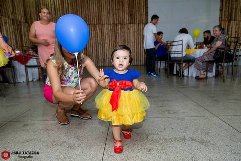 brancadeneve-valentinadeneve-valentina-babyvalentina-valentina1ano-buffetregianezocratto-regianezocratto-jhullitatagibafotografia'