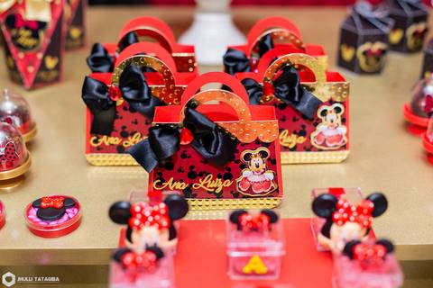 festainfantil-minnie-minnievermelha-minnieluxo-festaminnie-festaminnieluxo-festaminnievermelha-festaluxo-festademeninaluxo-festademenina-3aninhos-partydecorbh-analuiza-babyaninha-fotografadefestainfantil-fotografiadefestainfantil-jhullitatagibafotografia-'