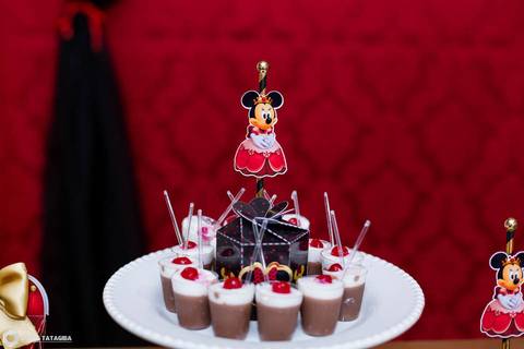 festainfantil-minnie-minnievermelha-minnieluxo-festaminnie-festaminnieluxo-festaminnievermelha-festaluxo-festademeninaluxo-festademenina-3aninhos-partydecorbh-analuiza-babyaninha-fotografadefestainfantil-fotografiadefestainfantil-jhullitatagibafotografia-'
