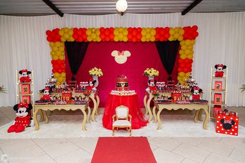 festainfantil-minnie-minnievermelha-minnieluxo-festaminnie-festaminnieluxo-festaminnievermelha-festaluxo-festademeninaluxo-festademenina-3aninhos-partydecorbh-analuiza-babyaninha-fotografadefestainfantil-fotografiadefestainfantil-jhullitatagibafotografia-'