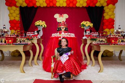 festainfantil-minnie-minnievermelha-minnieluxo-festaminnie-festaminnieluxo-festaminnievermelha-festaluxo-festademeninaluxo-festademenina-3aninhos-partydecorbh-analuiza-babyaninha-fotografadefestainfantil-fotografiadefestainfantil-jhullitatagibafotografia-'