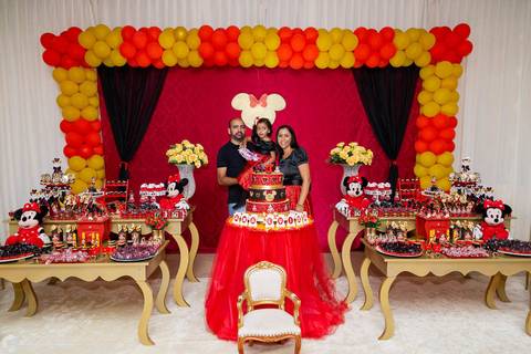 festainfantil-minnie-minnievermelha-minnieluxo-festaminnie-festaminnieluxo-festaminnievermelha-festaluxo-festademeninaluxo-festademenina-3aninhos-partydecorbh-analuiza-babyaninha-fotografadefestainfantil-fotografiadefestainfantil-jhullitatagibafotografia-'