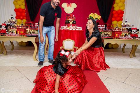 festainfantil-minnie-minnievermelha-minnieluxo-festaminnie-festaminnieluxo-festaminnievermelha-festaluxo-festademeninaluxo-festademenina-3aninhos-partydecorbh-analuiza-babyaninha-fotografadefestainfantil-fotografiadefestainfantil-jhullitatagibafotografia-'