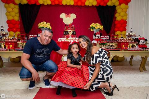 festainfantil-minnie-minnievermelha-minnieluxo-festaminnie-festaminnieluxo-festaminnievermelha-festaluxo-festademeninaluxo-festademenina-3aninhos-partydecorbh-analuiza-babyaninha-fotografadefestainfantil-fotografiadefestainfantil-jhullitatagibafotografia-'