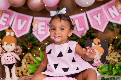 smashthecakepedrita-smashthecakebh-smashjhullitatagiba-smashthecakemenina-smashthecakebh-smashthecake-ensaiocombolo-destruindoobolo-esmagangoobolo-pedrita-yabadabadoo-1aninho-jhullitatagibafotografia-jhullitatagiba'