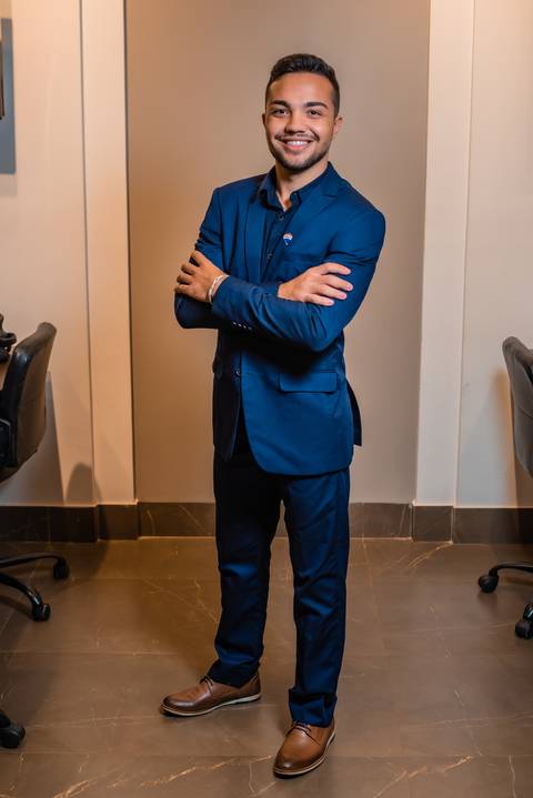 fotografia de retrato corporativo para corretor de imóveis, fotografo Sergio Simões de Rondonópolis  '