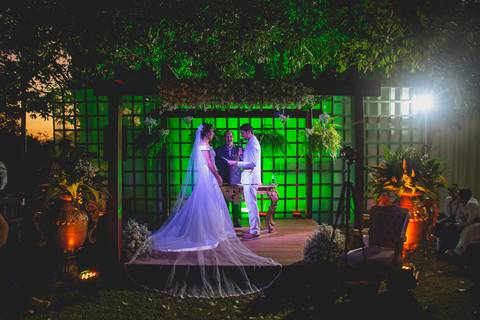 fotografia da recepção do casamento de Stefani e Eliezer Jr, no Espaço Bem Viver em Rondonópolis-MT, fotografo Sergio Simões.'