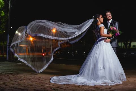 fotografia pós cerimonia dos recém casados Viviane e Guilherme em Rondonópolis-MT, fotografo Sergio Simões.'