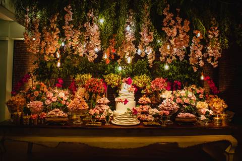 fotografia da decoração pela perfis eventos do casamento de Viviane e Guilherme em Rondonópolis-MT, fotografo Sergio Simões.'