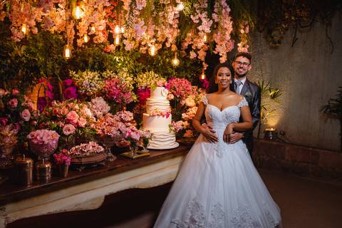 fotografia da decoração pela perfis eventos do casamento de Viviane e Guilherme em Rondonópolis-MT, fotografo Sergio Simões.'