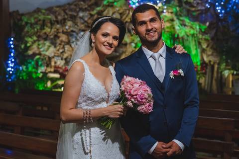 fotografia pós cerimonia dos recém casados Bruna e Leandro em Rondonópolis-MT, fotografo Sergio Simões.'