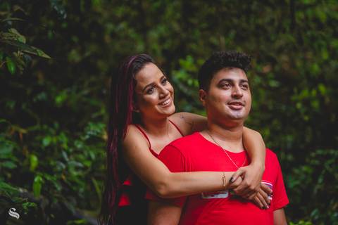 ensaio fotográfico nas cachoeira do carimã casal de noivos Milena e Walisson, fotografo de casamento Sergio Simões de Rondonópolis-MT'