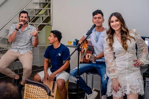 fotografia do almoço da futura residente em medicina Dra Andreia Farias, fotografo de rondonopolis Sergio Simoes'