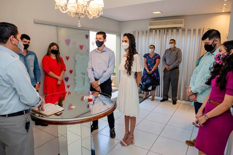 fotografia do casamento civil no cartório do 2° oficio de Rondonópolis, de Amanda e Julio, pelo fotografo Sergio Simões de Rondonópolis-MT'