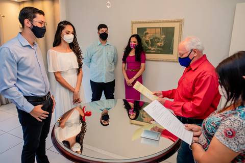 fotografia do casamento civil no cartório do 2° oficio de Rondonópolis, de Amanda e Julio, pelo fotografo Sergio Simoes de rondonopolis-MT'