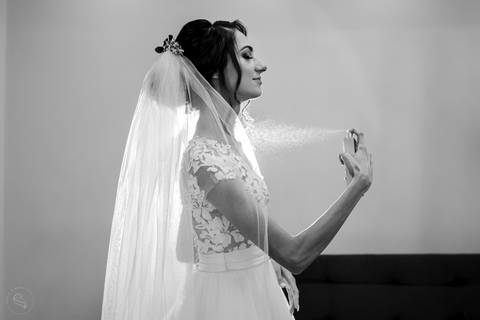 fotografia de making of da noiva Amanda no salão de beleza da Silvinha em Rondonópolis. Fotografo de casamento em rondonópolis Sergio Simões '