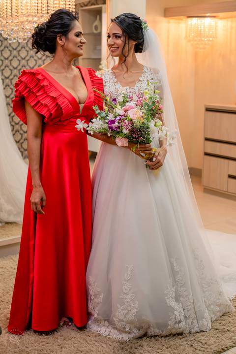 fotografia de making of da noiva Amanda no salão de beleza da Silvinha em Rondonópolis. Fotografo de casamento em rondonópolis Sergio Simões '