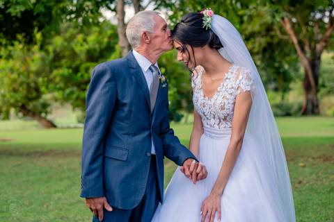 fotografia de casamento da Amanda e Julio no espaço bem viver em Rondonópolis. Fotografo de casamento em rondonópolis Sergio Simões '