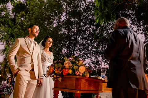 fotografia de casamento da Amanda e Julio no espaço bem viver em Rondonópolis. Fotografo de casamento em rondonópolis Sergio Simões '