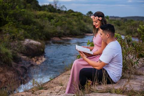 sessão fotografica do casal Daiane e Willian na Cachoeira da Bom Jesus em São Lourenço Fatima, fotografo de casamento em Rondonópolis Sergio Simões'