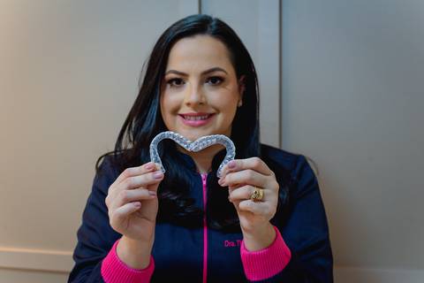 Fotografia de retrato corporativo, fotos empresarial, fotografia corporativa, Dra Thalita Porto dentista, fotografo de retrato profissional Sergio Simões de Rondonópolis Mato Grosso  '