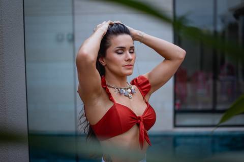 Esse ensaio fotografico é da belíssima e simpática Thamy Melo, que pousou para as lentes do fotografo Sergio Simões de Rondonópolis, o ensaio do retrato feminino ocorreu no condomínio boulervad,a afim de divulgar a nova coleção da Joana Fitness'