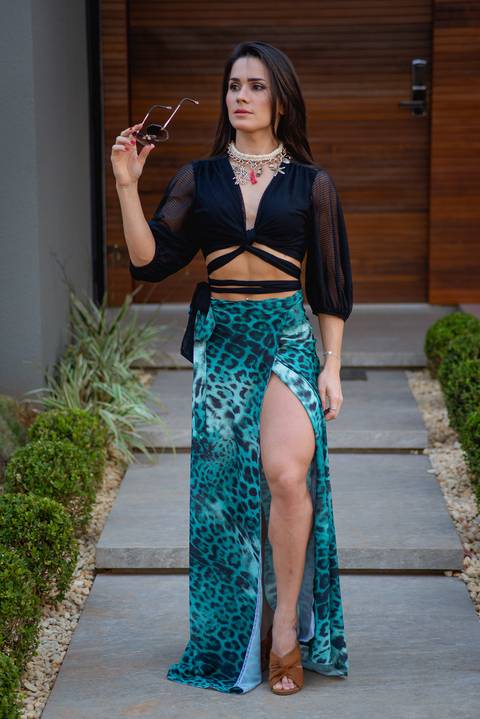 Esse ensaio fotografico é da belíssima e simpática Thamy Melo, que pousou para as lentes do fotografo Sergio Simões de Rondonópolis, o ensaio do retrato feminino ocorreu no condomínio boulervad,a afim de divulgar a nova coleção da Joana Fitness'