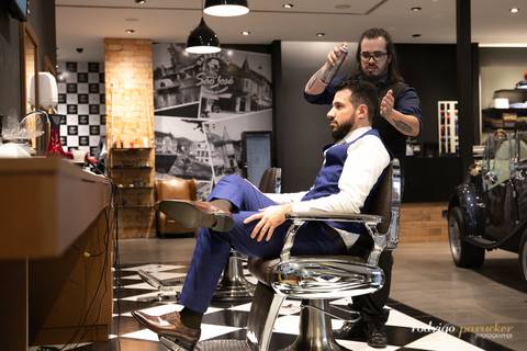 Dia do Noivo na Barbearia'