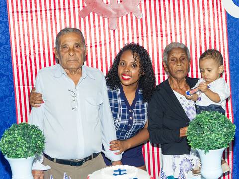 Pessoas queridas com Heitor pelo fotógrafo Douglas Maia'