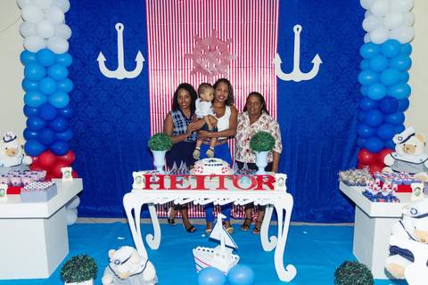 Heitor ao lado de mulheres especiais pelo fotógrafo Douglas Maia'