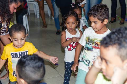 Muita alegria na festa do Heitor pelo fotógrafo Douglas Maia'