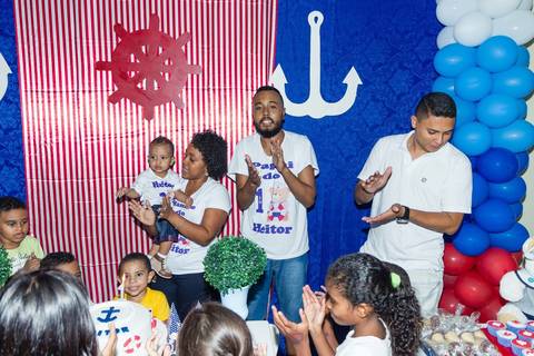 Hora do parabéns pelo fotógrafo Douglas Maia'