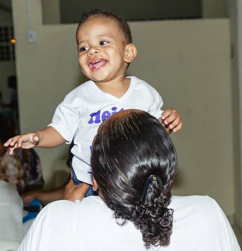 Vovó faz Heitor sorrir pelo fotógrafo Douglas Maia'