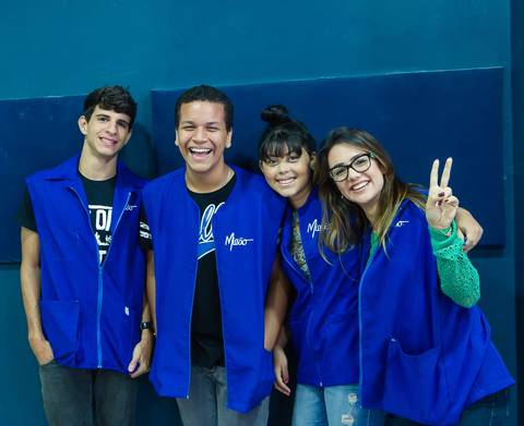 Grupo Host na Igreja Missão Praia da Costa pelo fotógrafo Douglas Maia'