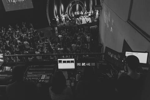 Equipe Video na Igreja Missão Praia da Costa pelo fotógrafo Douglas Maia'