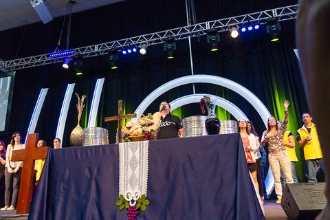 Altar da Igreja Missão Praia da Costa pelo fotógrafo Douglas Maia'