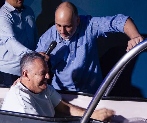 Batismo na Igreja Missão Praia da Costa pelo fotógrafo Douglas Maia'
