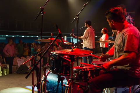 Louvor especial na Igreja Missão Praia da Costa pelo fotógrafo Douglas Maia'