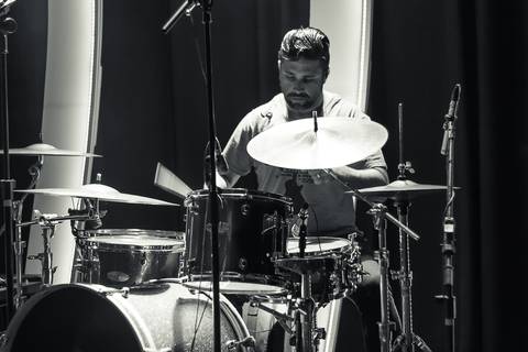 Bateria Igreja Missão Praia da Costa pelo fotógrafo Douglas Maia'