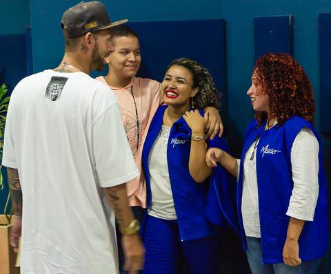Amizade na Igreja Missão Praia da Costa pelo fotógrafo Douglas Maia'