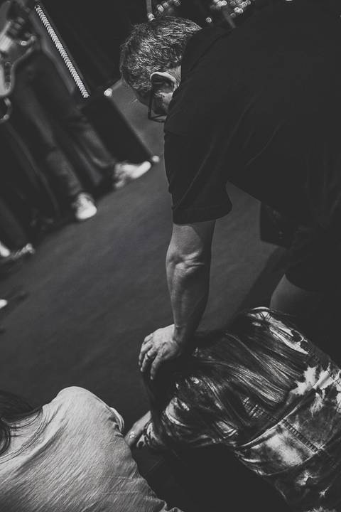 Momento impactante Igreja Missão Praia da Costa pelo fotógrafo Douglas Maia'