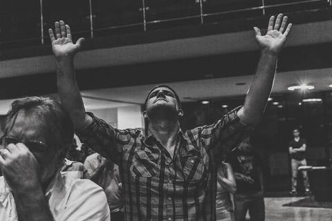 Homem de Deus Igreja Missão Praia da Costa pelo fotógrafo Douglas Maia'